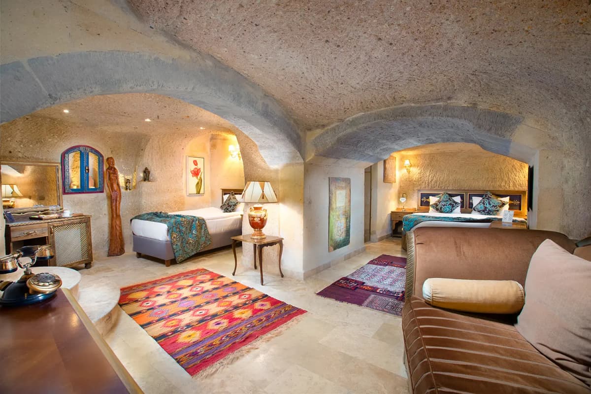 Selfie Cave Hotels Rooms