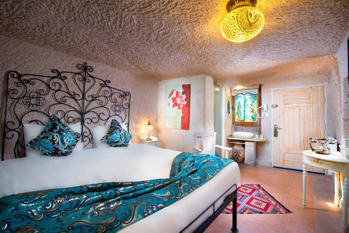 Selfie Cave Hotels Rooms