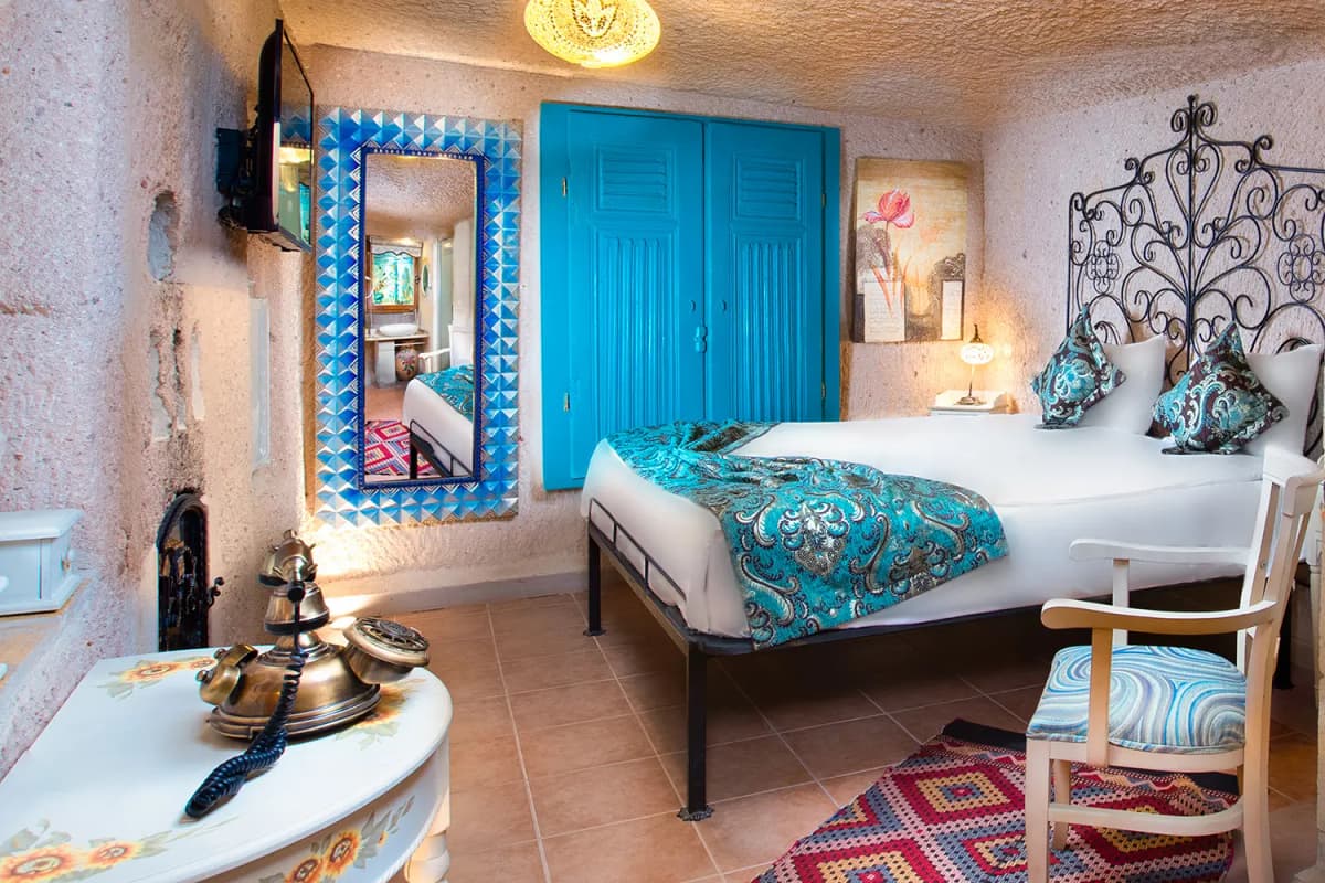 Selfie Cave Hotels Rooms