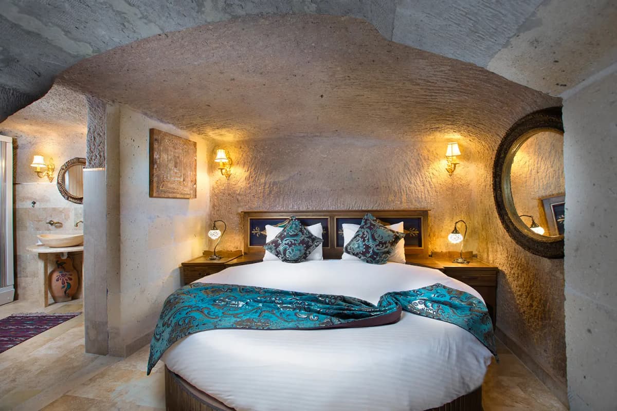 Selfie Cave Hotels Rooms