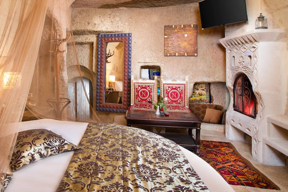 Selfie Cave Hotels Rooms