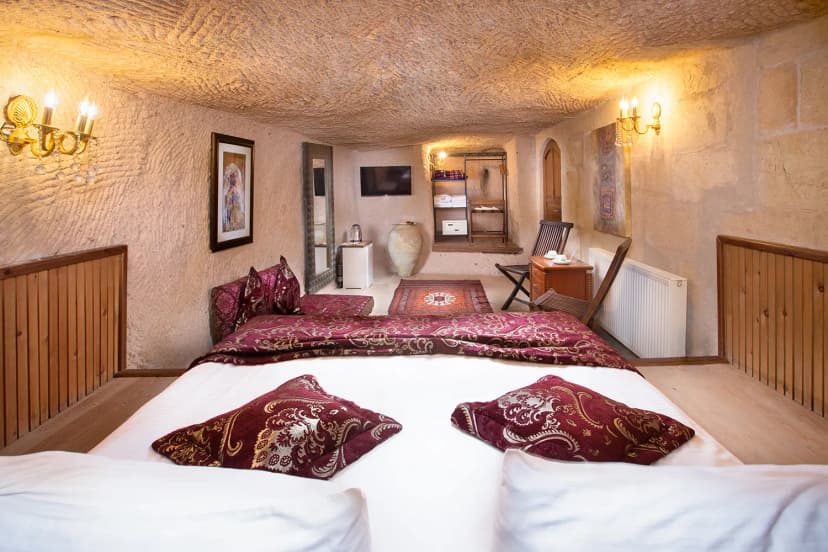 Selfie Cave Hotels Rooms